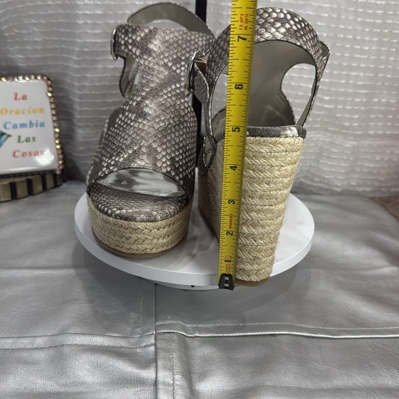 (H5)Carlos by Carlos Santana Faux Reptile Leather Wedge with Slingback HeelSz 9M - Picture 2 of 13